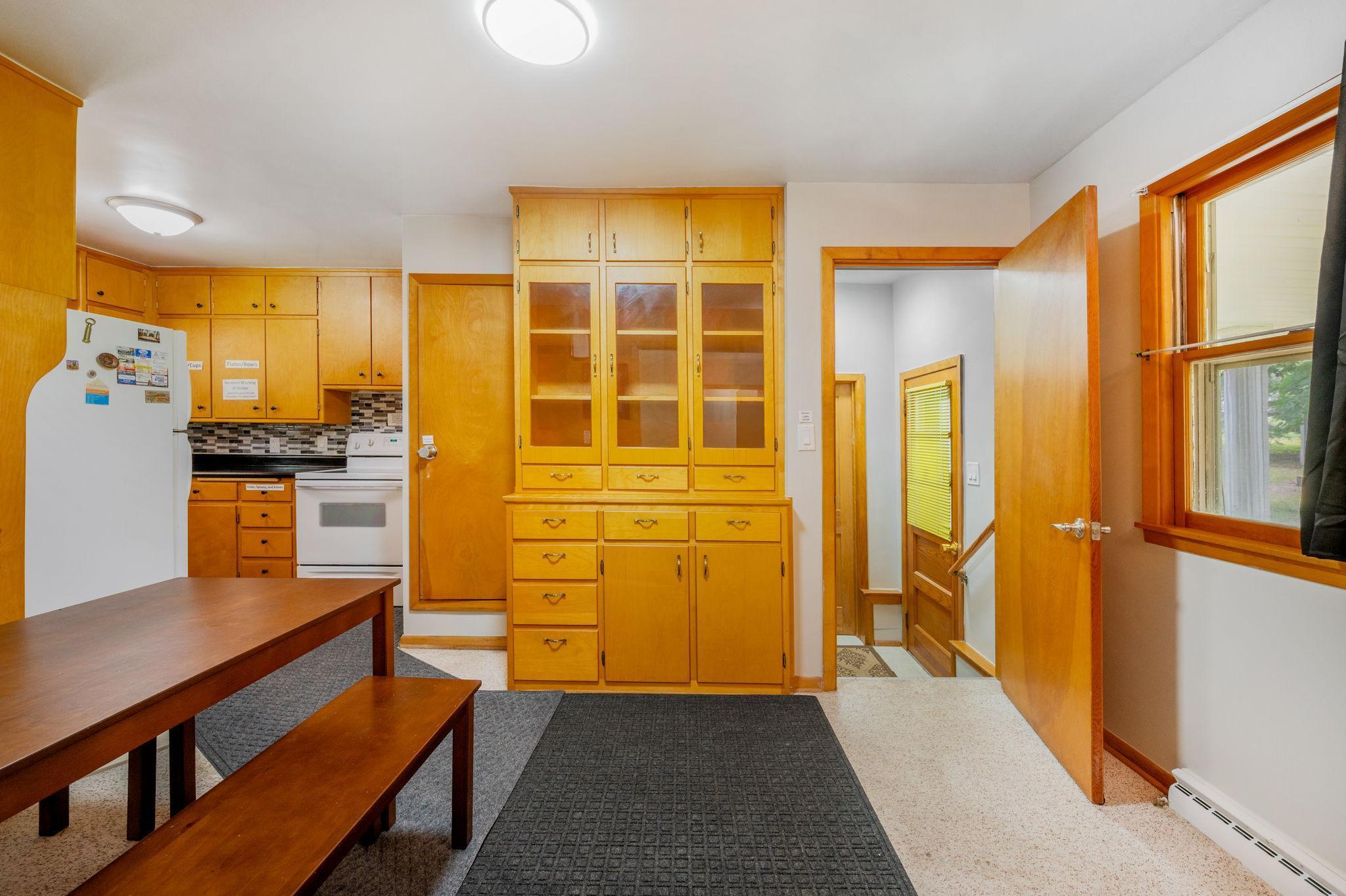 453 17th Street Windom, MN 56101 - Photo 11 of 35