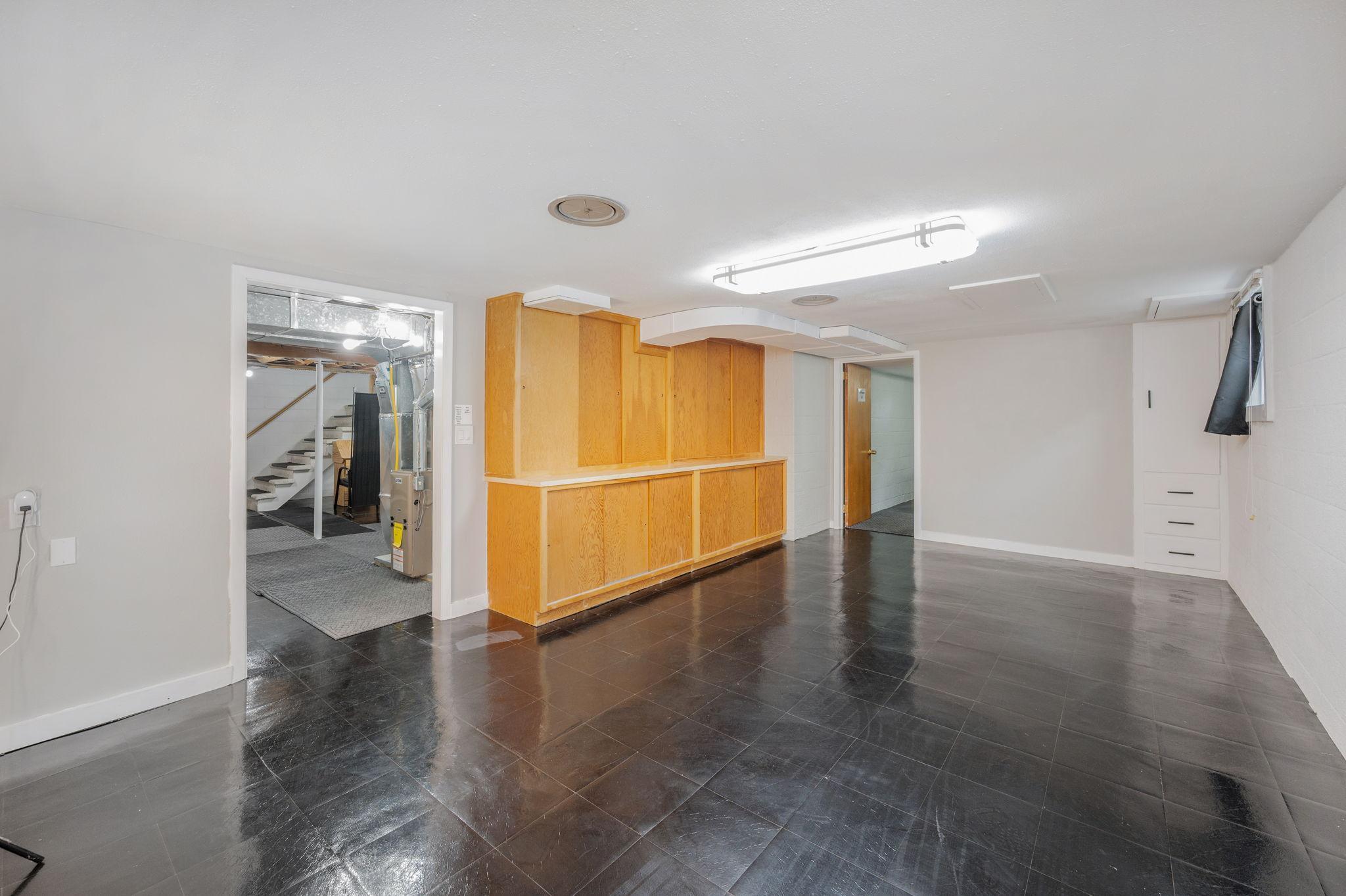 453 17th Street Windom, MN 56101 - Photo 23 of 35