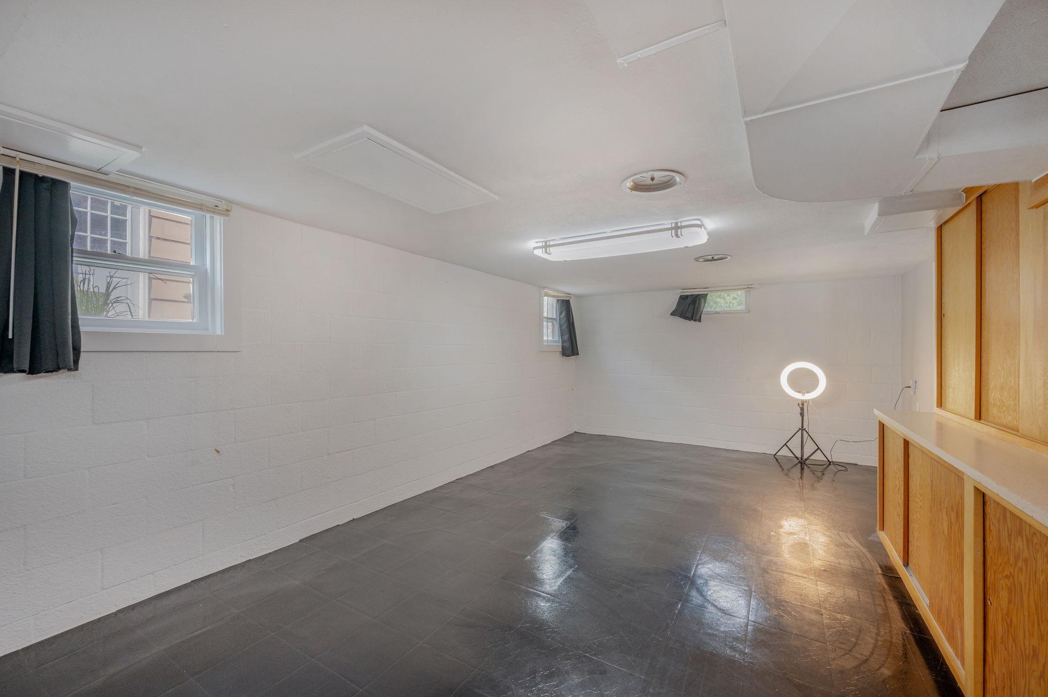 453 17th Street Windom, MN 56101 - Photo 24 of 35