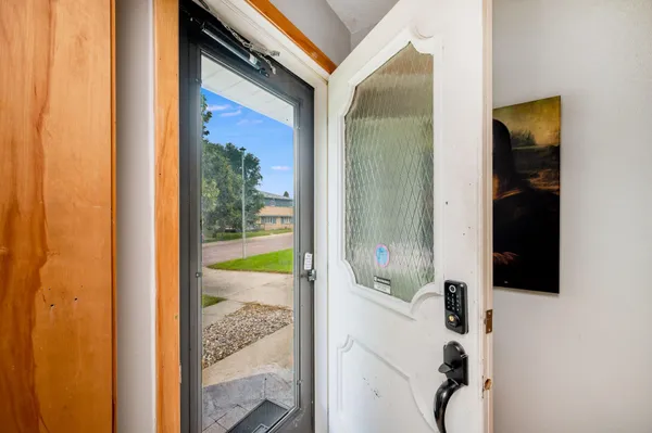 $189,900 | 453 17th Street, Windom, MN 56101