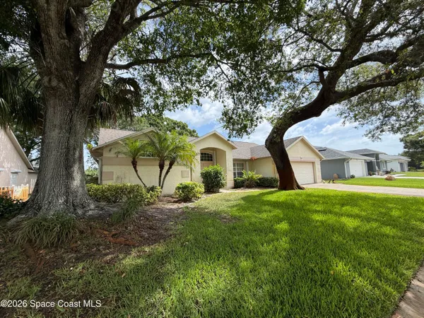 $1,900 | 925 Falls Trail, Malabar, FL 32950