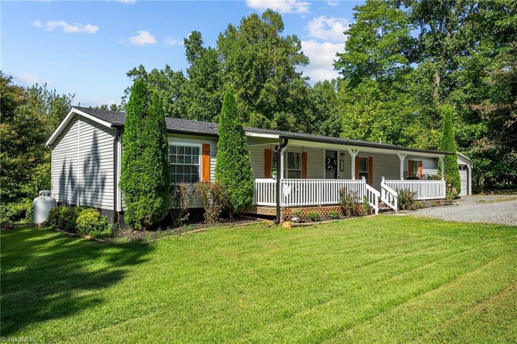 313 Massey Road Mount Airy, NC 27030 - Photo 1 of 31 Gallery Image 1