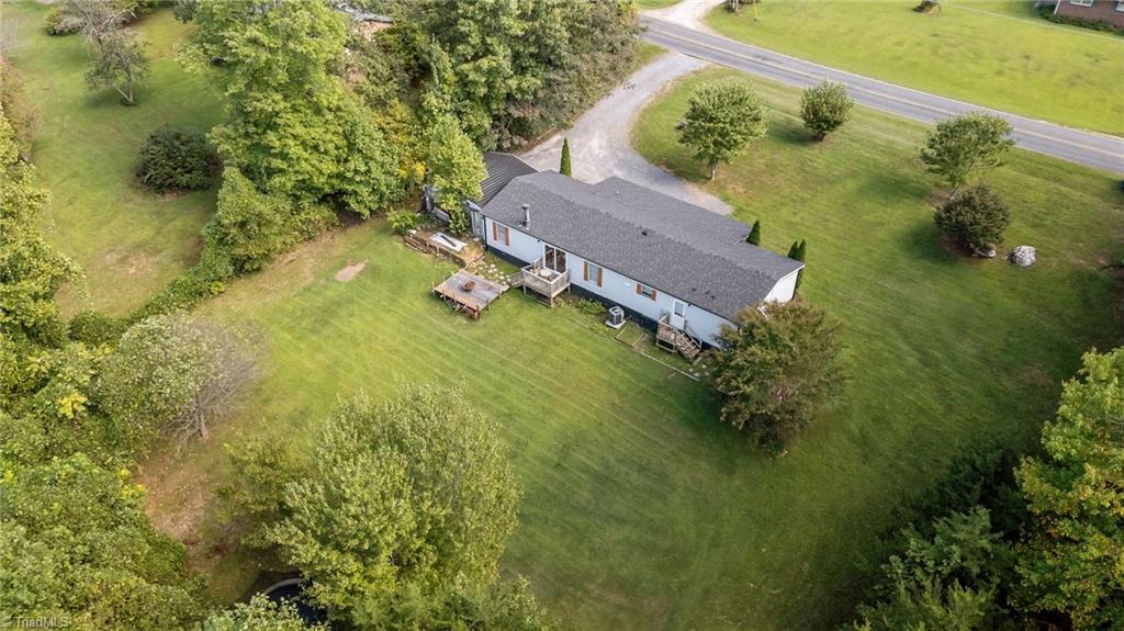 313 Massey Road Mount Airy, NC 27030 - Photo 7 of 31 Gallery Image 7