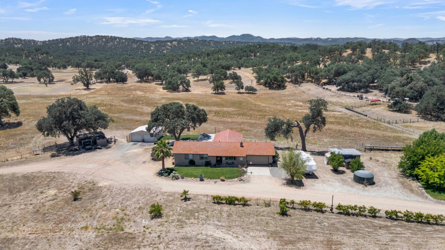68180 Jolon Road Bradley, CA 93426 - Photo 5 of 41