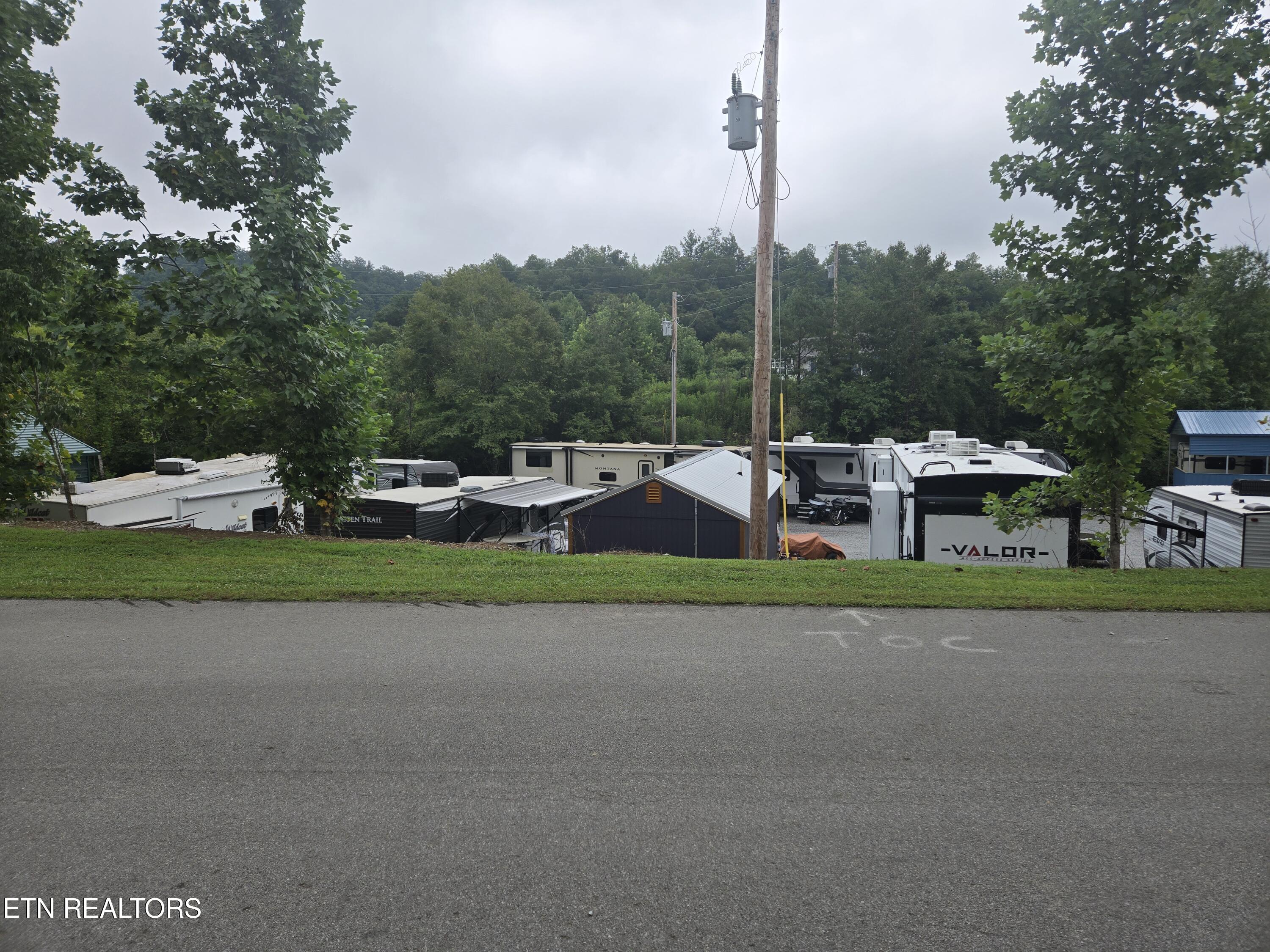 Marina Landing Road Tazewell, TN 37879 - Photo 3 of 6 LNL-4