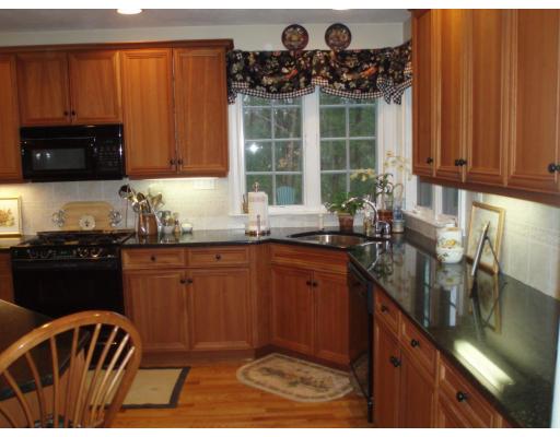 29 Old Town Road Walpole, MA 02081 - Photo 13 of 30 Gallery Image 13