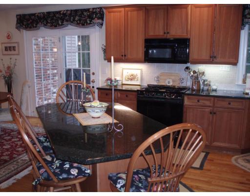 29 Old Town Road Walpole, MA 02081 - Photo 14 of 30 Gallery Image 14