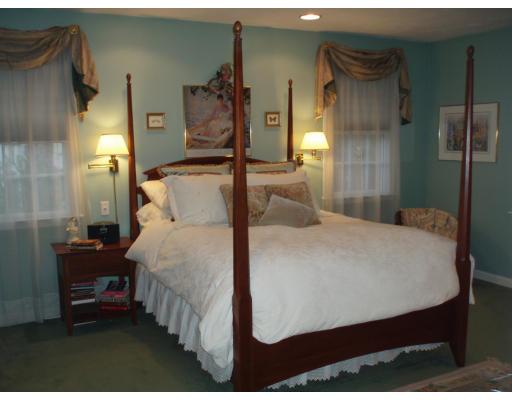 29 Old Town Road Walpole, MA 02081 - Photo 16 of 30 Gallery Image 16
