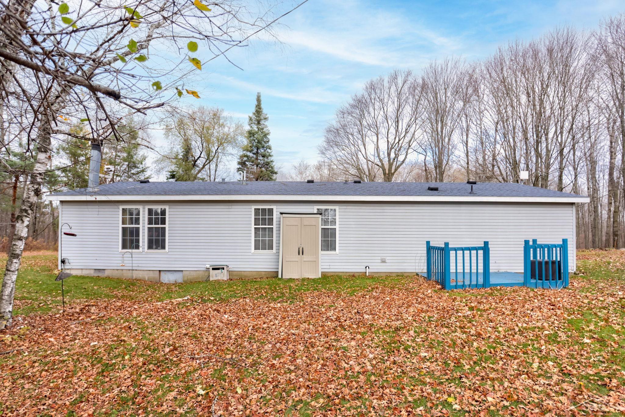 1634 East Mannsiding Road Harrison, MI 48625 - Photo 24 of 25