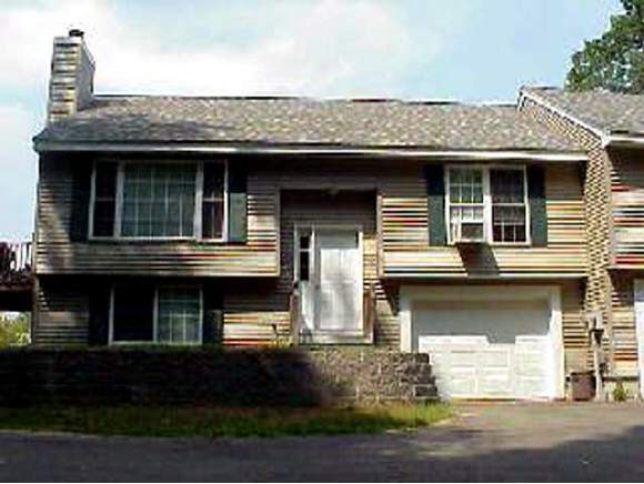 92 High Street Stratham, NH 03885 - Photo 1 of 1