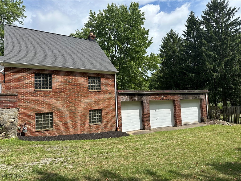 29280 White Road Wickliffe, OH 44092 - Photo 40 of 43 Lower extra garage!!