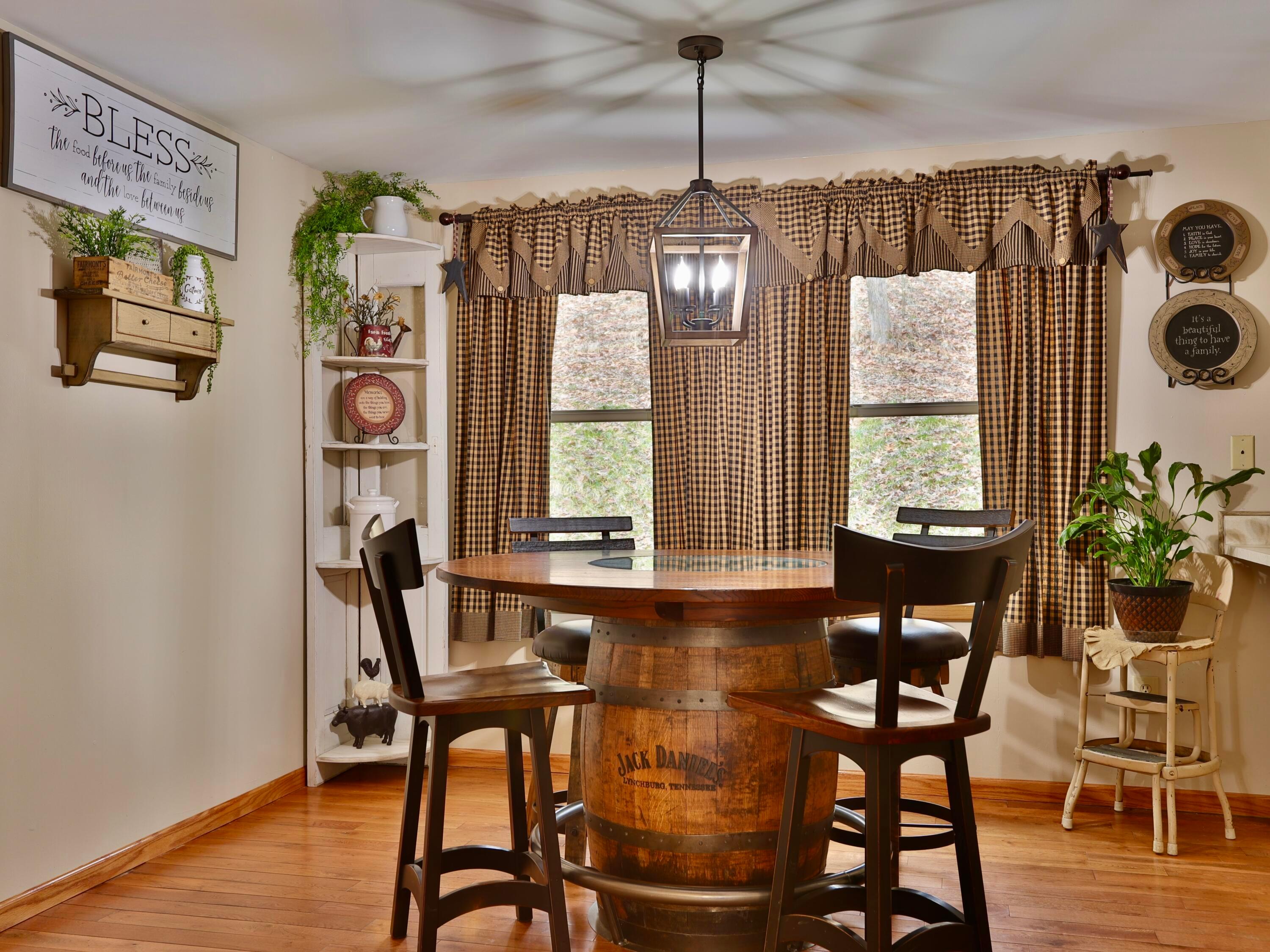 3345 Bucklick Road Jackson, OH 45640 - Photo 4 of 20 Dining Room
