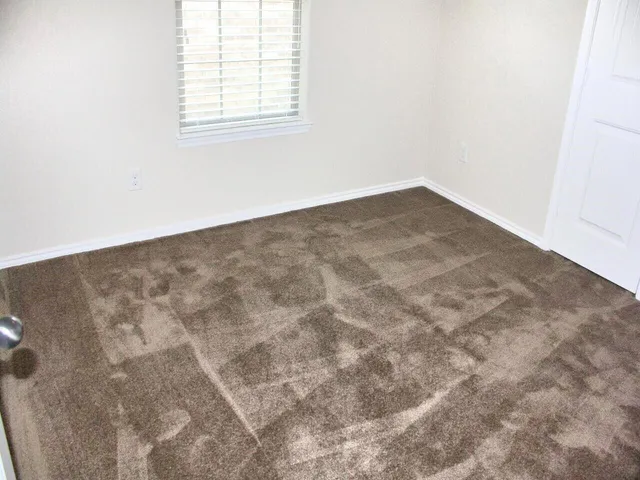 $1,300 | 9802 Sherman Avenue, Lubbock, TX 79423