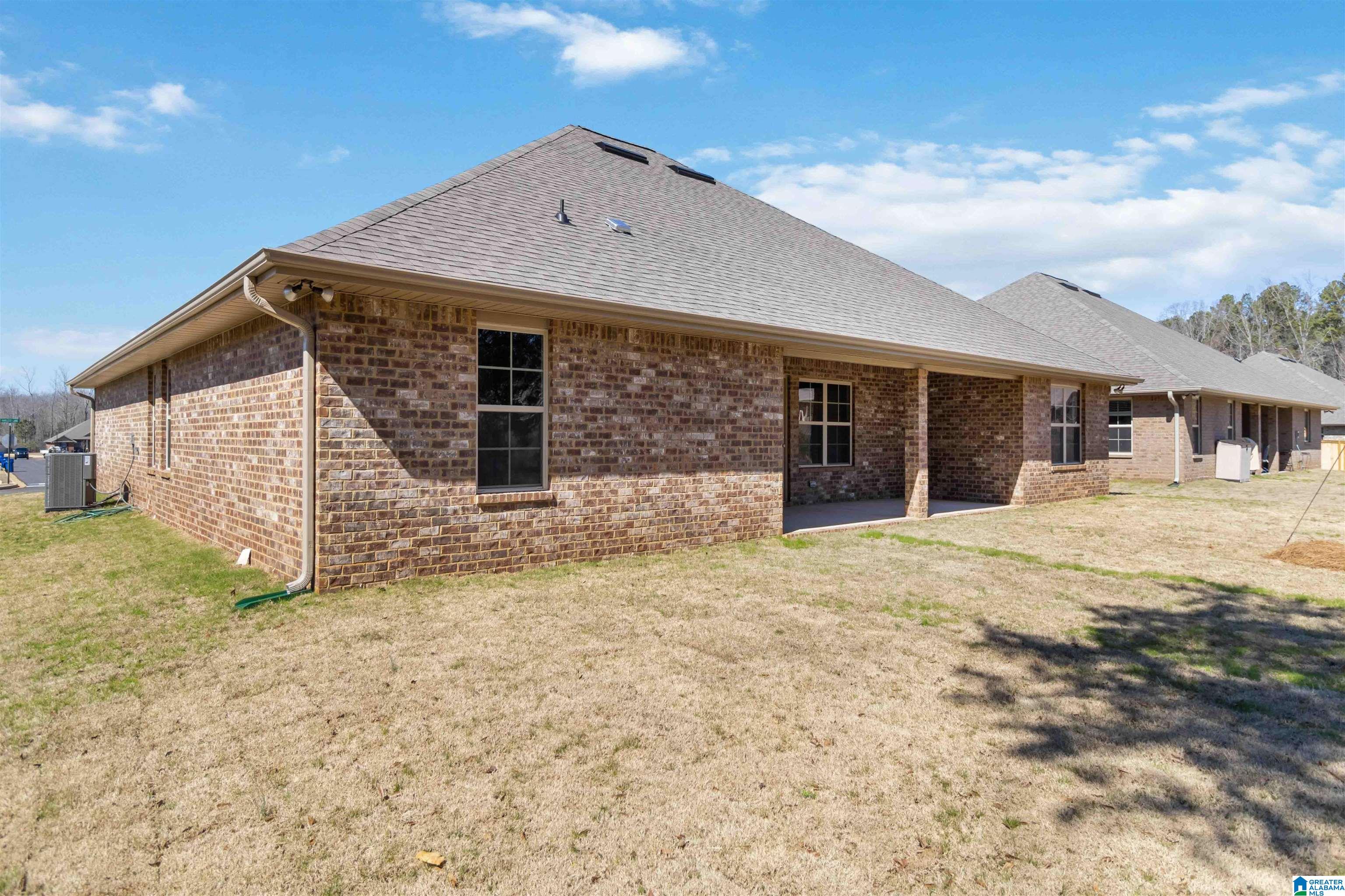 403 Harless Lane Alabaster, AL 35007 - Photo 4 of 30