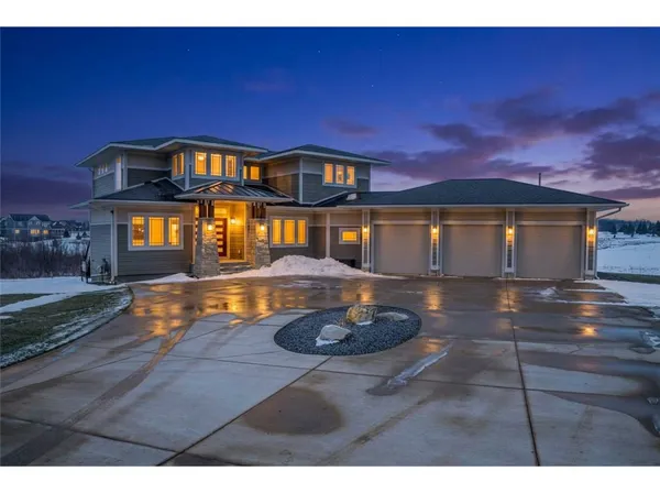 $850,000 | 46422 Cape Horn Road, Cleveland, MN 56017
