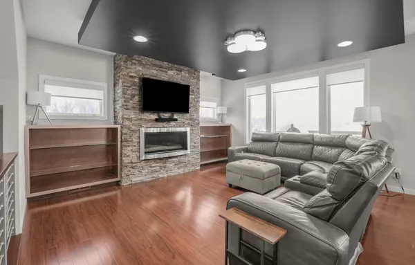 $850,000 | 46422 Cape Horn Road, Cleveland, MN 56017