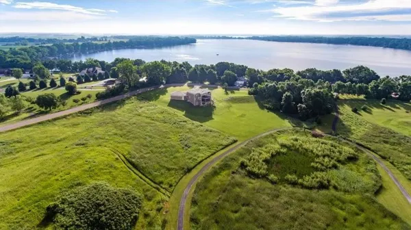 $850,000 | 46422 Cape Horn Road, Cleveland, MN 56017