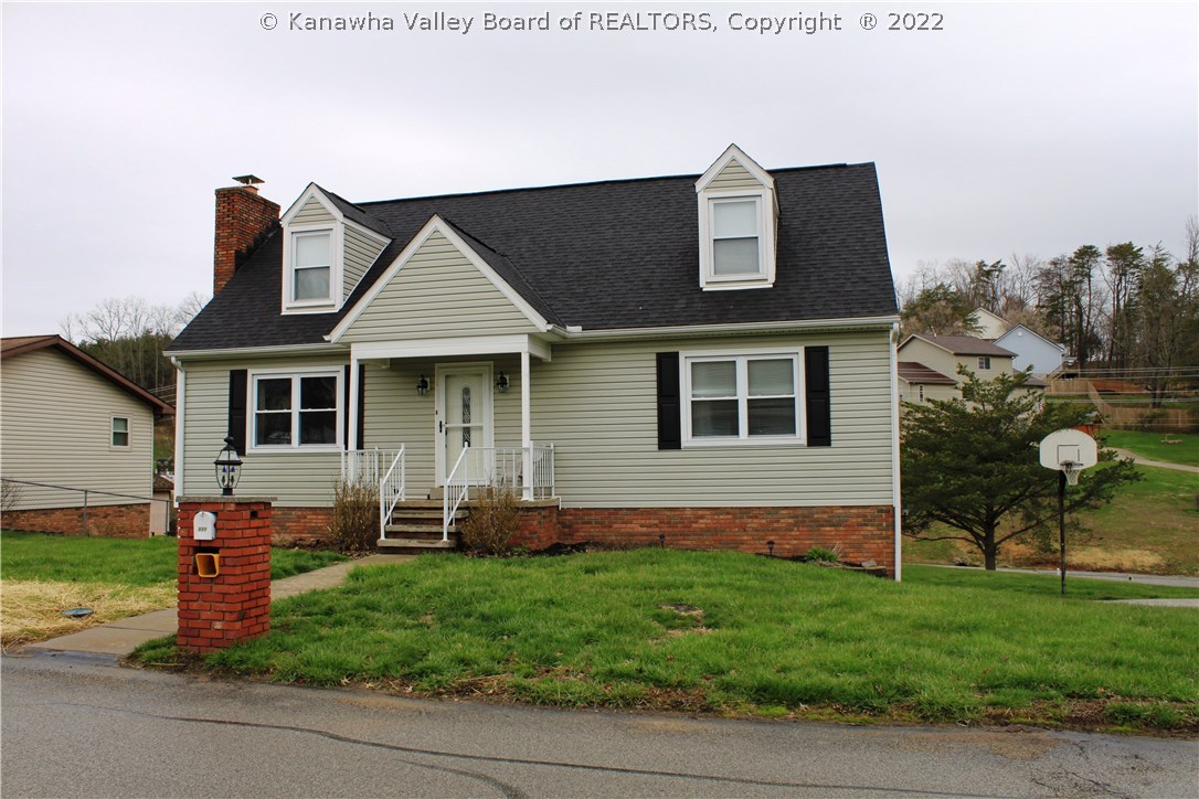 111 Carriage Way Road Nitro, WV 25143 - Photo 3 of 14 Gallery Image 3