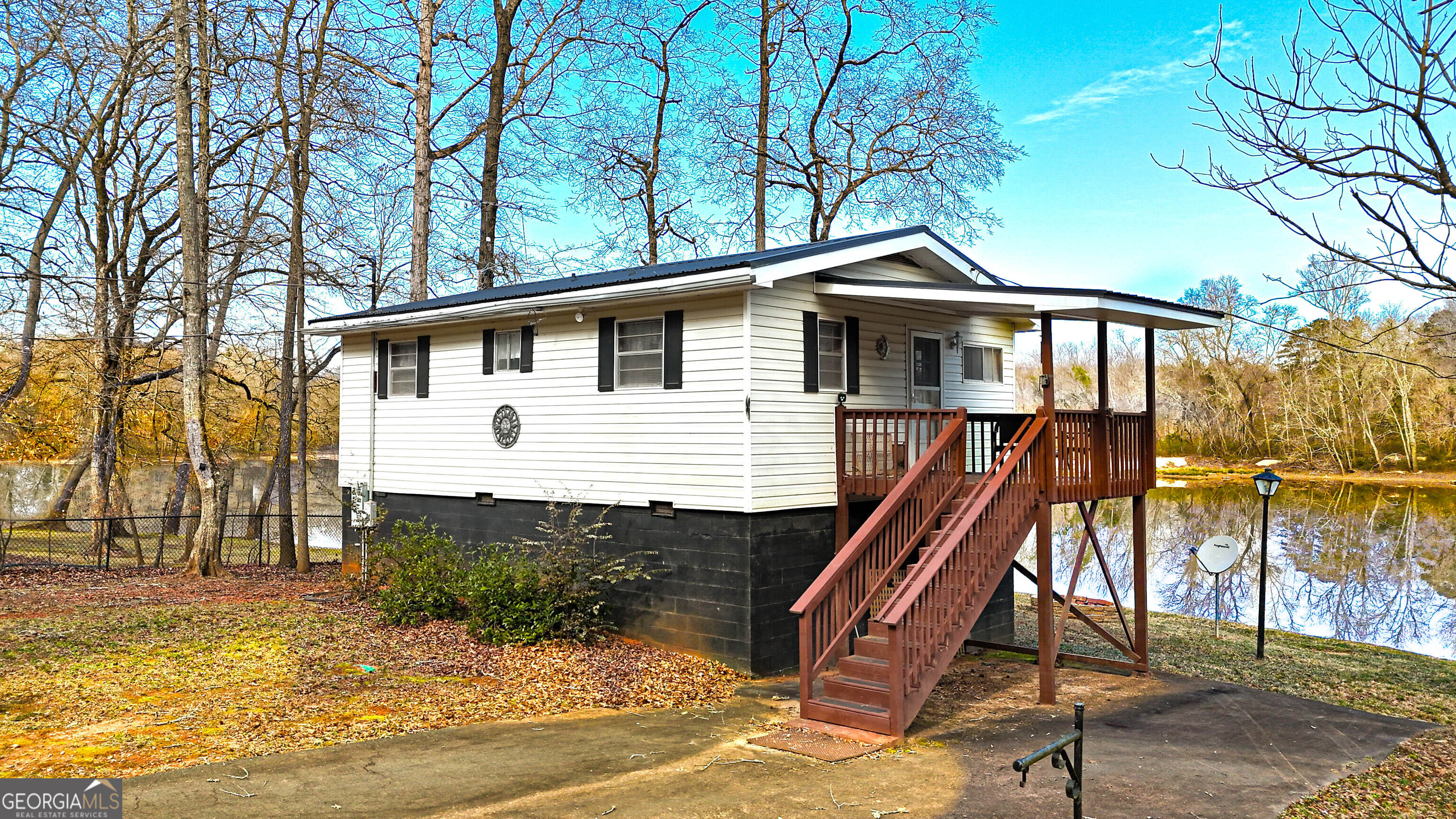 242 Katy Lake Road Jackson, GA 30233 - Photo 2 of 113