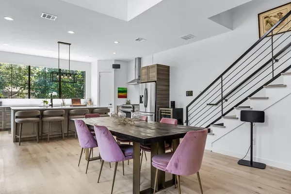 $4,450 | 2325 Hondo Avenue, Dallas, TX 75219