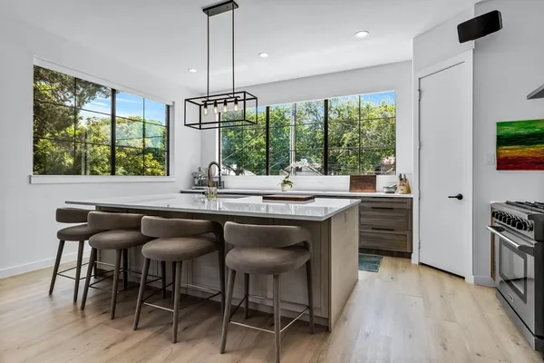 $4,450 | 2325 Hondo Avenue, Dallas, TX 75219