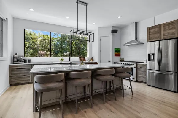 $4,450 | 2325 Hondo Avenue, Dallas, TX 75219