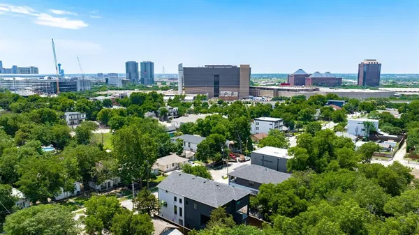 $4,450 | 2325 Hondo Avenue, Dallas, TX 75219