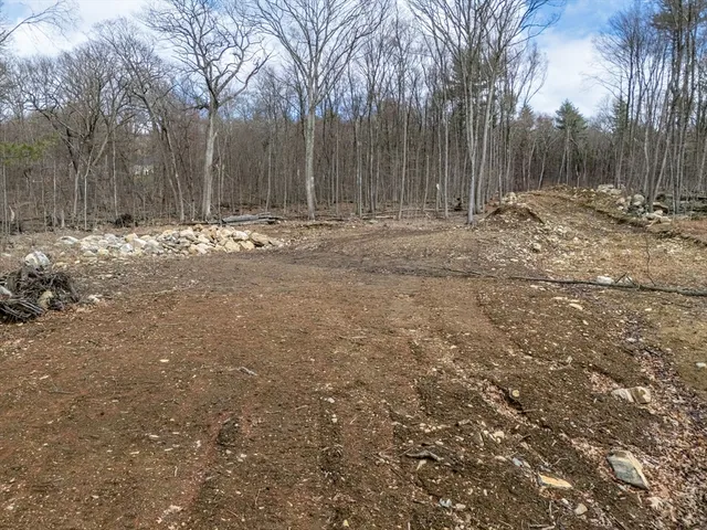 $599,000 | 98 Meadow Road, Bolton, MA 01740