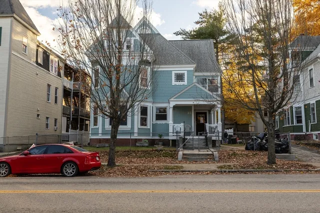 $897,900 | 35 May Street, Worcester, MA 01610