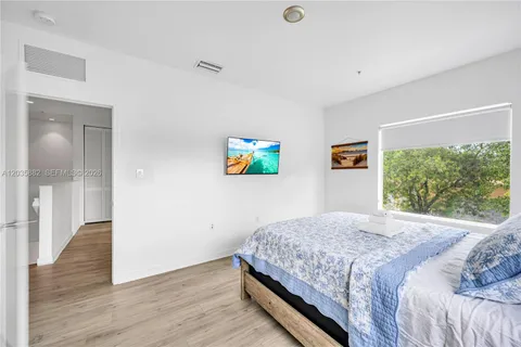 $3,500 | 171 Northwest 158th Street, Unit 1, Miami, FL 33169