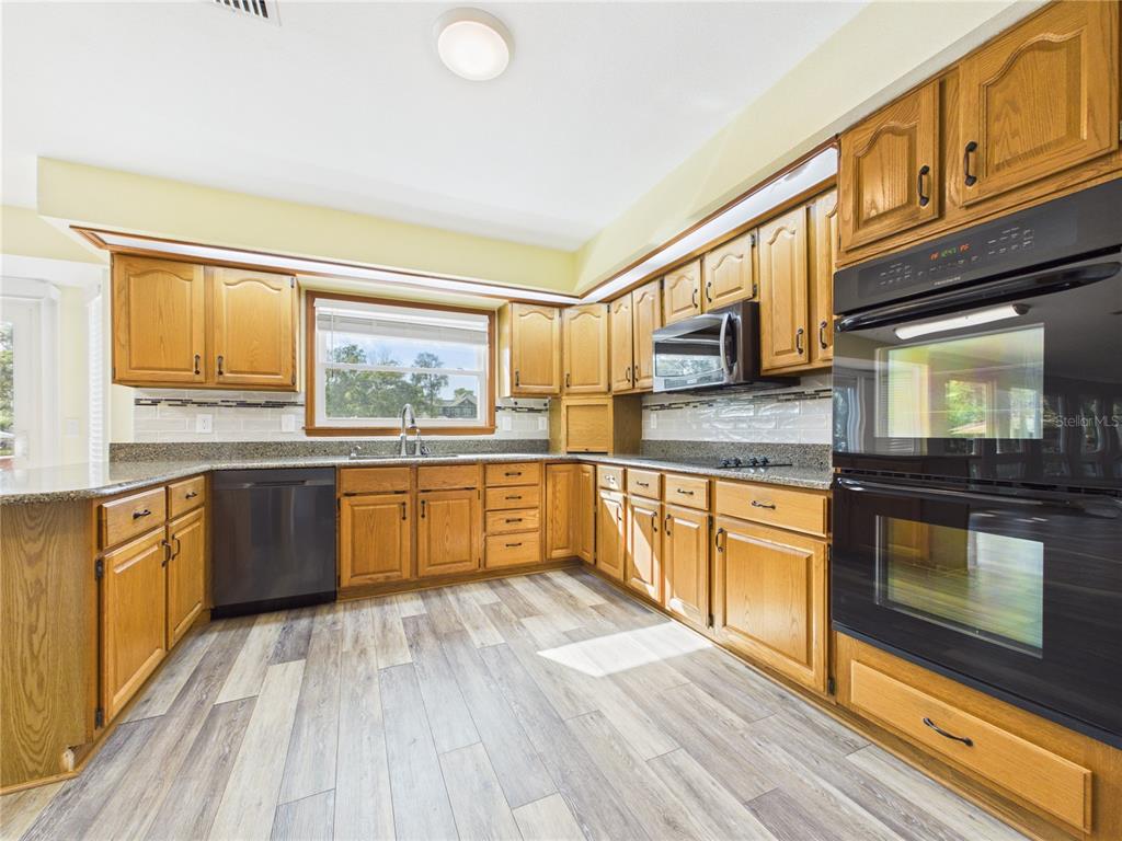 11202 Winn Road Riverview, FL 33569 - Photo 11 of 57