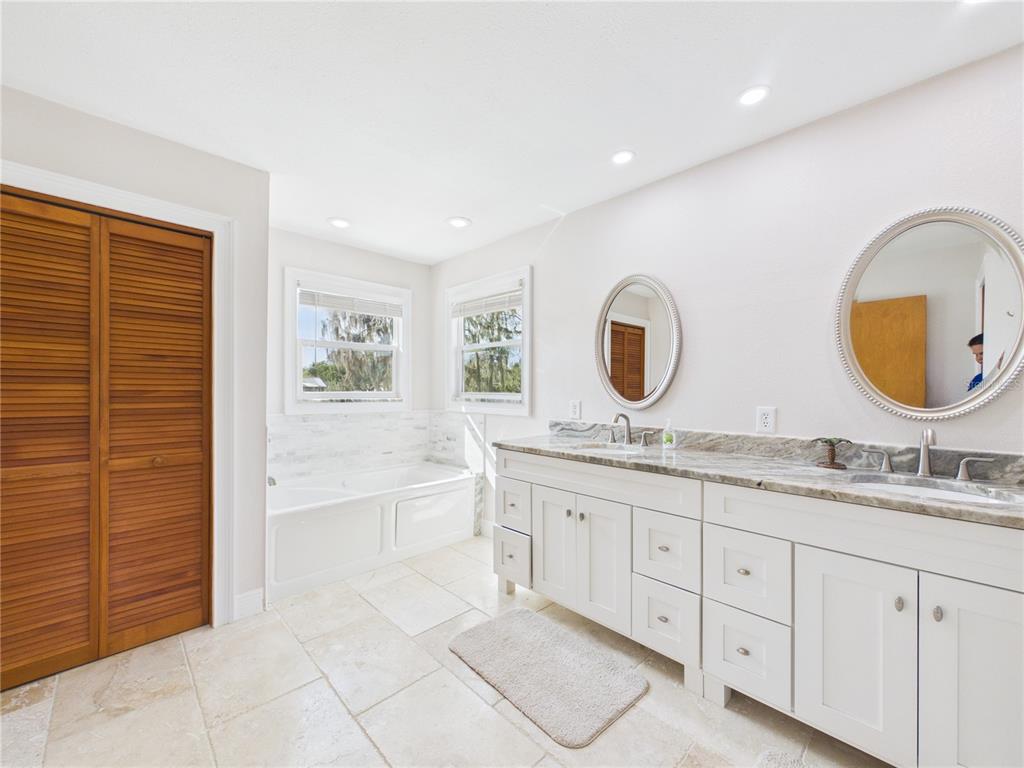 11202 Winn Road Riverview, FL 33569 - Photo 8 of 57