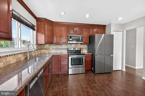 $450,000 | 12 Radka Drive, Newark, DE 19702