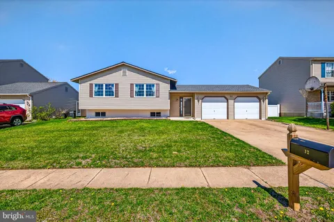 $450,000 | 12 Radka Drive, Newark, DE 19702