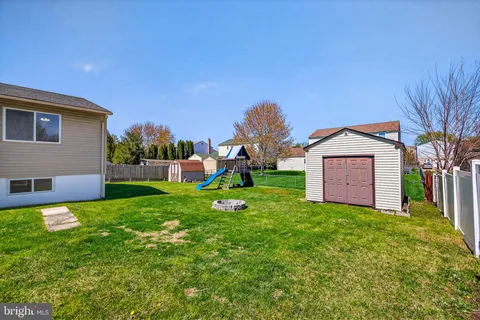 $450,000 | 12 Radka Drive, Newark, DE 19702