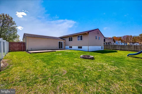 $450,000 | 12 Radka Drive, Newark, DE 19702
