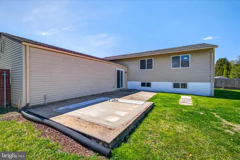 $450,000 | 12 Radka Drive, Newark, DE 19702