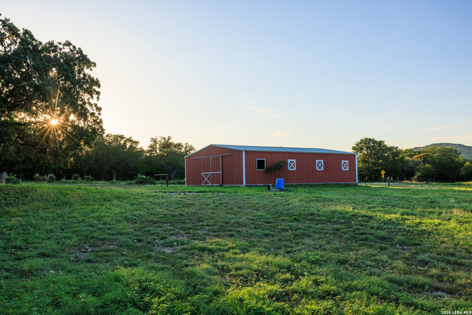 0 Rm 336 Leakey, TX 78873 - Photo 40 of 93 a view of a big yard with a large tree