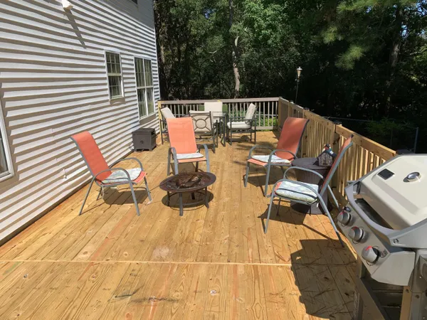 $2,600 | 2318 North England Court, Charleston, SC 29414