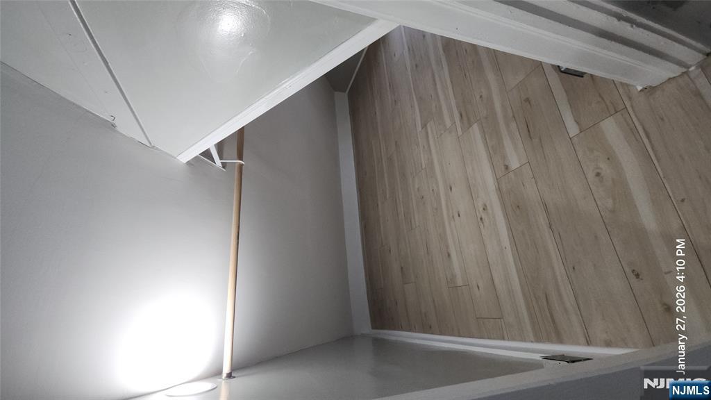 180 Vassar Avenue, Unit 178 Newark, NJ 07112 - Photo 8 of 9 a view of closet