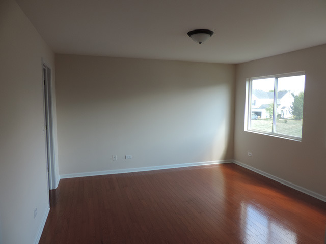 554 Springwood Drive, Unit 554 Joliet, IL 60431 - Photo 7 of 10