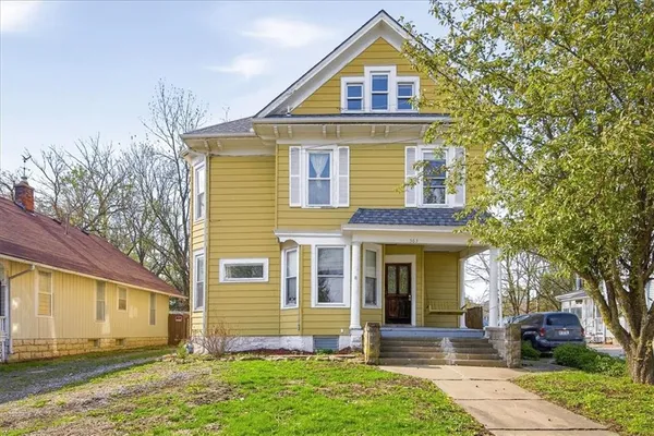 $250,000 | 563 East Park Street, Olathe, KS 66061