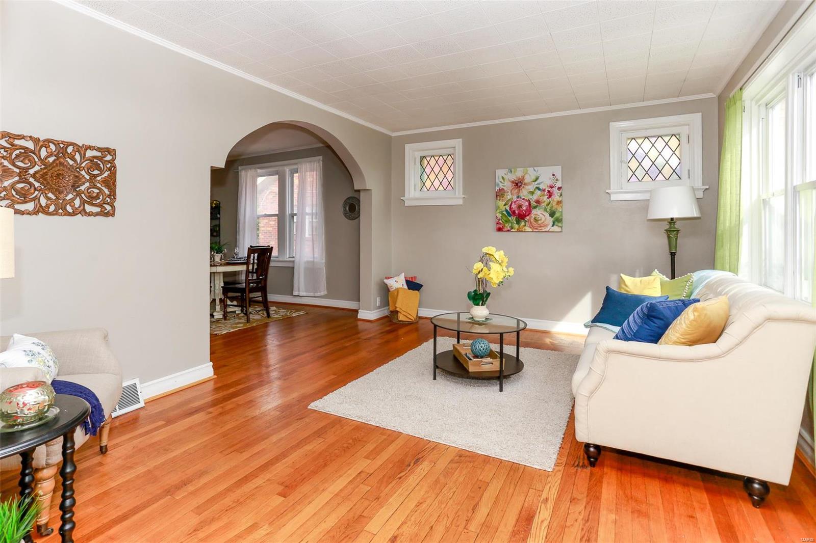 5211 Weber Road St. Louis, MO 63123 - Photo 2 of 24 Gallery Image 2