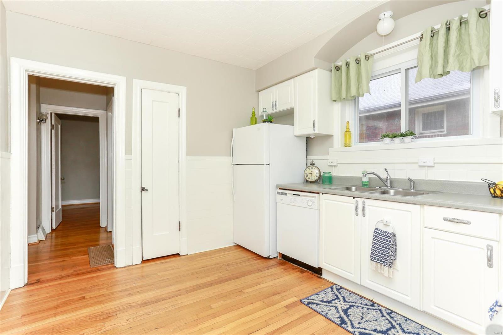 5211 Weber Road St. Louis, MO 63123 - Photo 12 of 24 Gallery Image 12