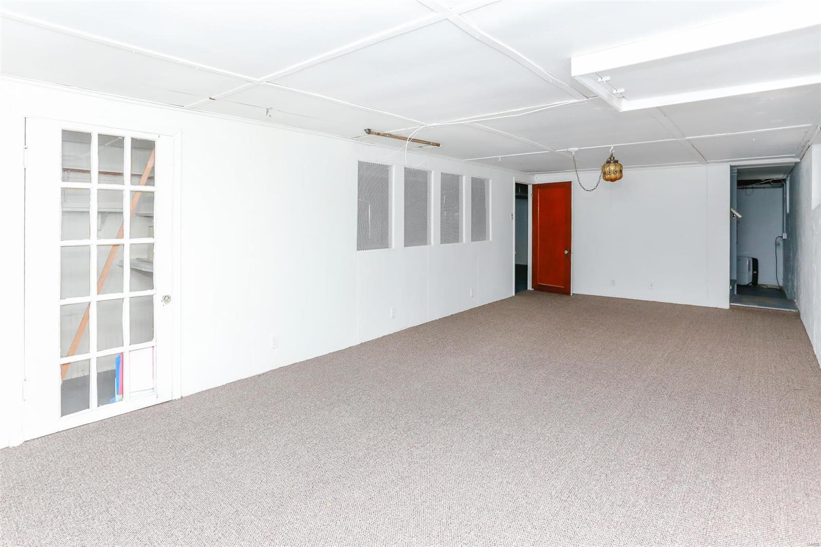 5211 Weber Road St. Louis, MO 63123 - Photo 17 of 24 Gallery Image 17