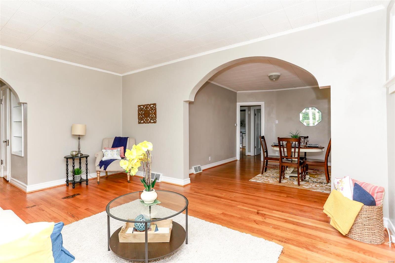 5211 Weber Road St. Louis, MO 63123 - Photo 5 of 24 Gallery Image 5