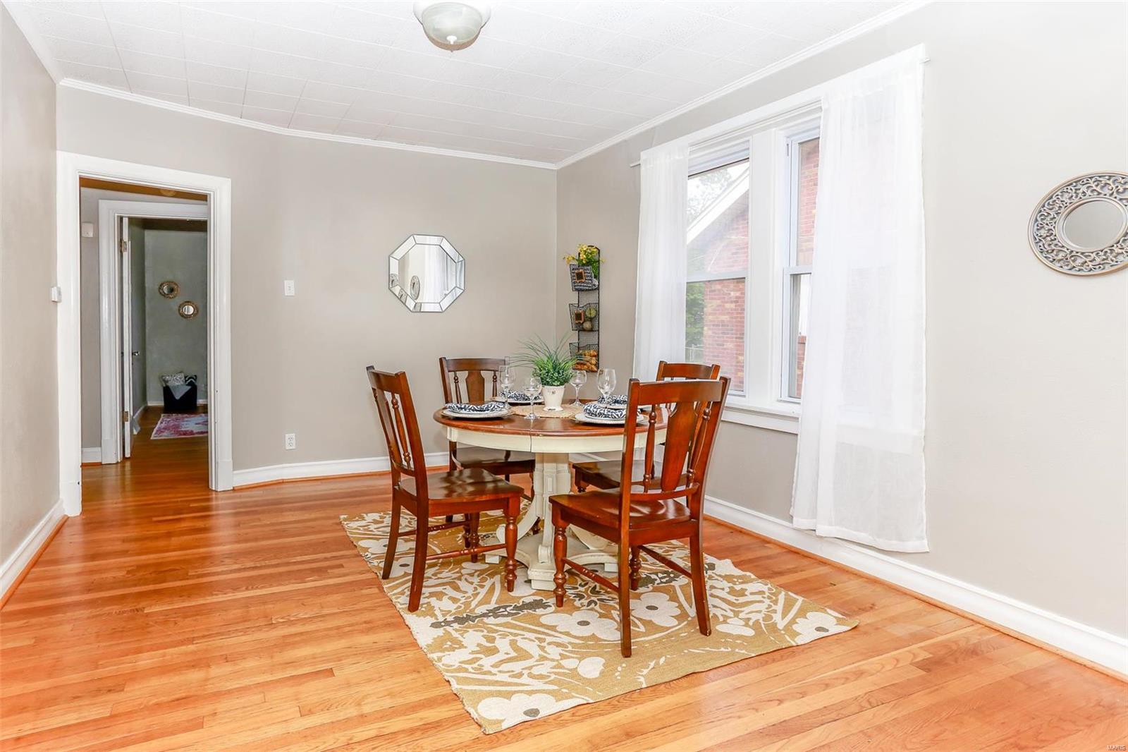 5211 Weber Road St. Louis, MO 63123 - Photo 6 of 24 Gallery Image 6