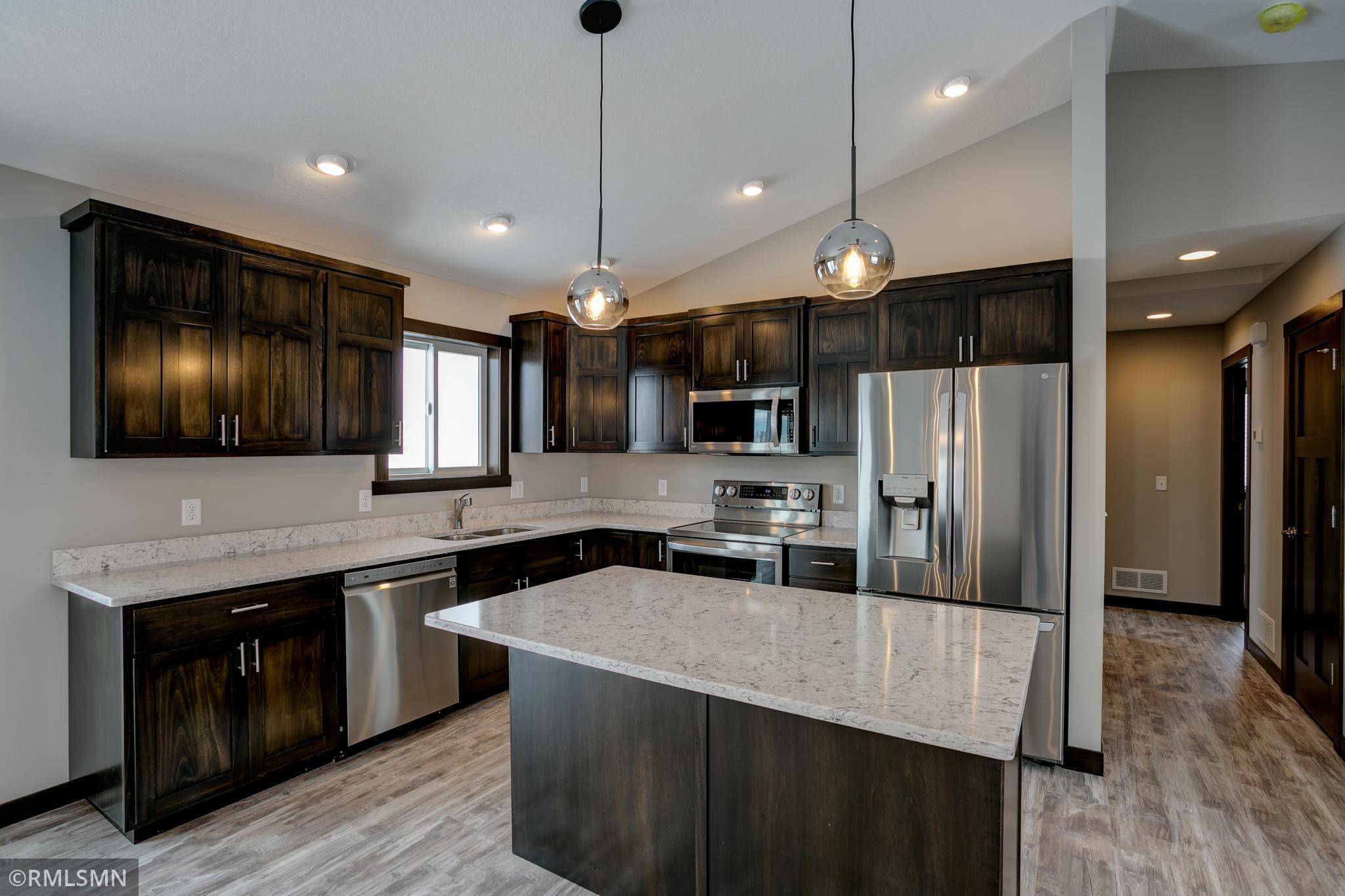 529 Prairie Road New Richmond, WI 54017 - Photo 1 of 35 Gallery Image 1