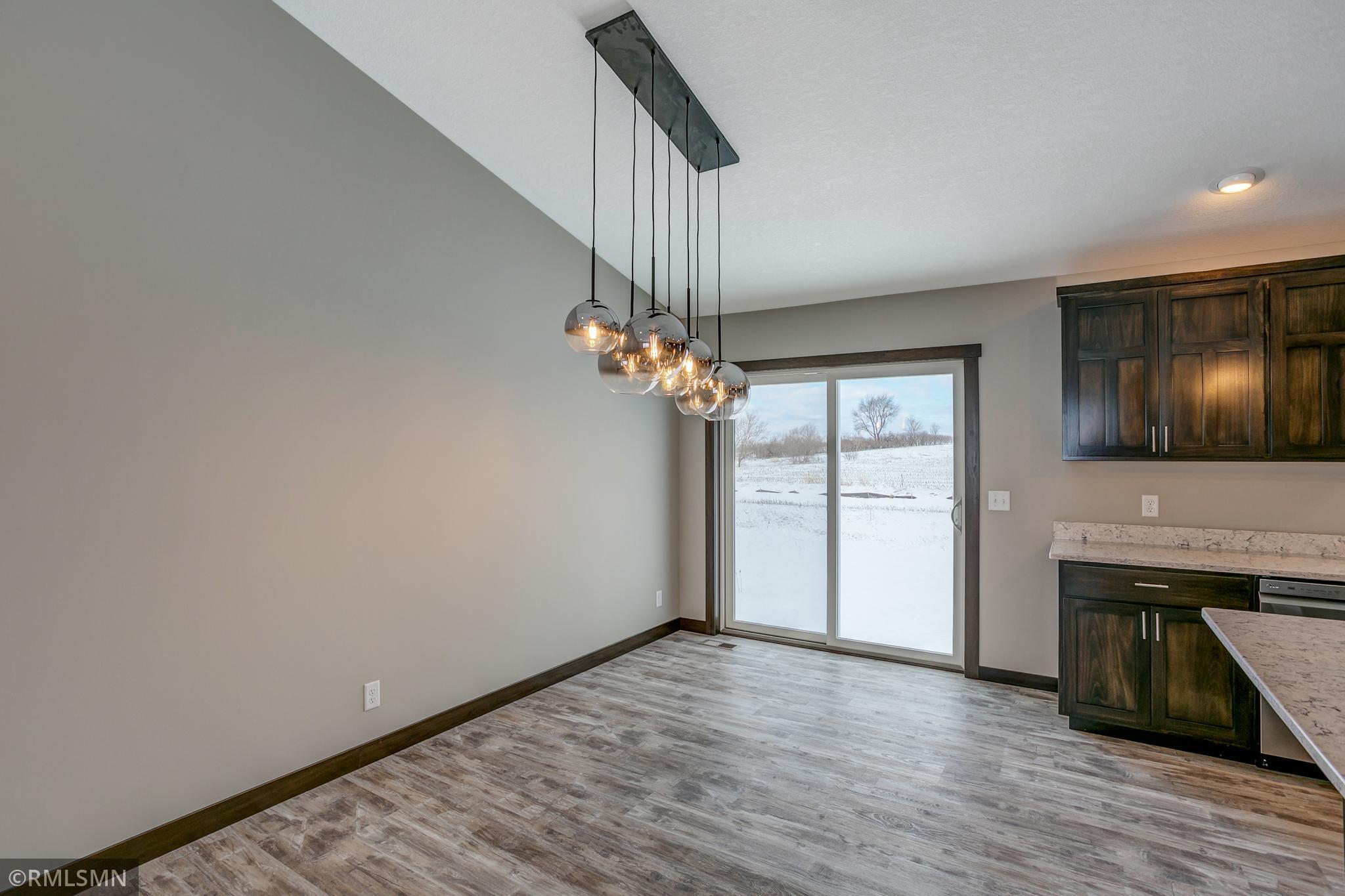 529 Prairie Road New Richmond, WI 54017 - Photo 8 of 35 Gallery Image 8