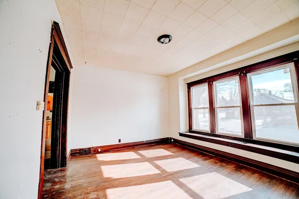 $89,900 | 312 North 4th Street, Watseka, IL 60970